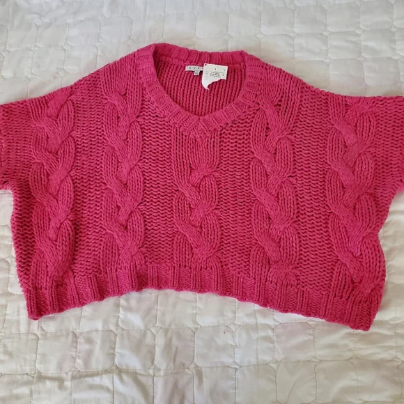 Sweater - Picture 2 of 11